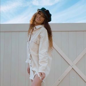 Meet your Posher, Kaitlin